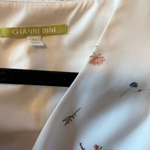Gianni Bini dress white with floral pattern - Picture 7 of 11